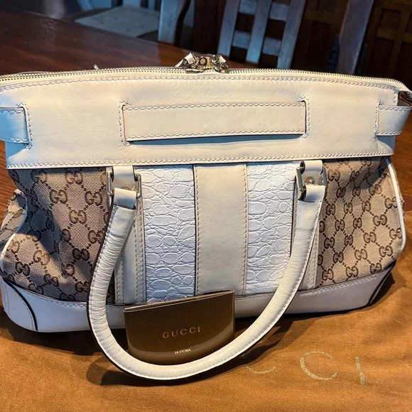 Classic Gucci Padlock - Cream and Brown Satchel with Gold Accents - Picture 6 of 13